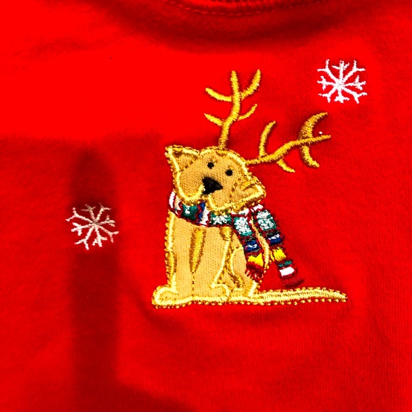 Christmas Dogs embroidered appliqué Top Dillard’s Copper Key - Picture 5 of 5